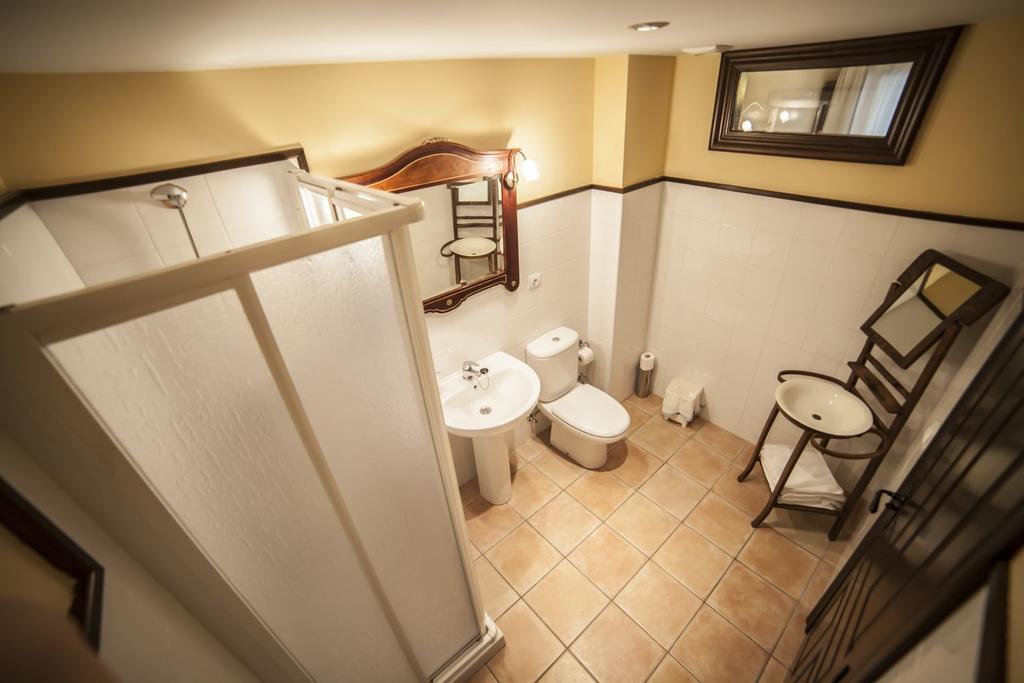 Apartamentos Cine Capicol Albarracín Buitenkant foto